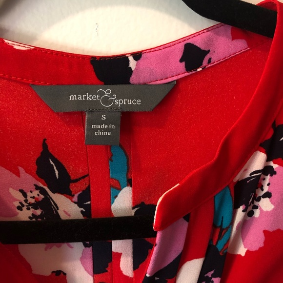 Market & Spruce Floral Sleeveless Blouse - Picture 3 of 3